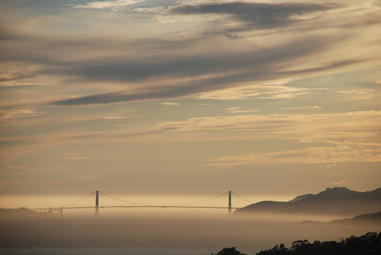 goldengategrayclouds