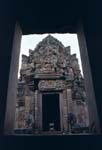 24Khmer_doorway